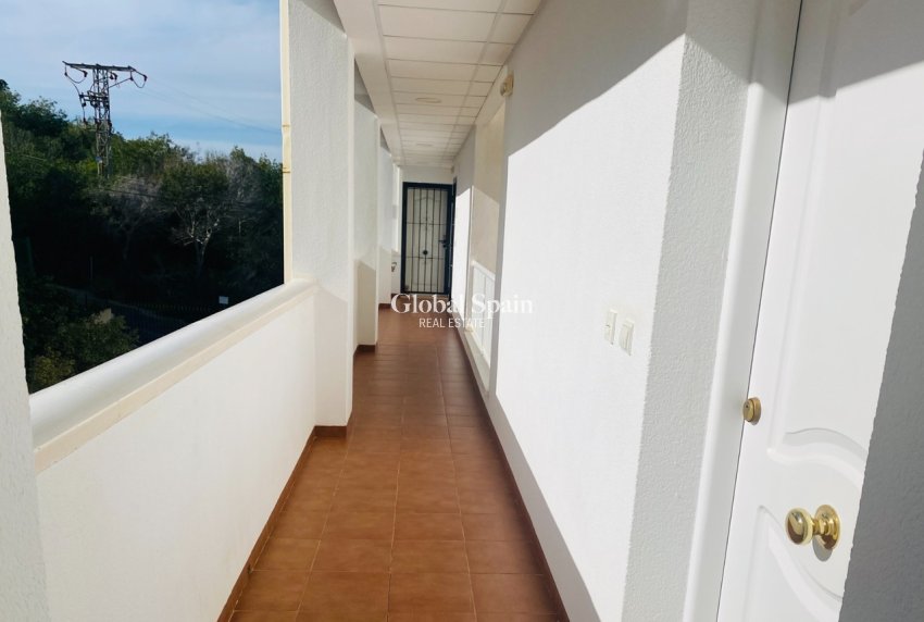 Resale - APARTMENT -
VILLAMARTÍN - Costa Blanca