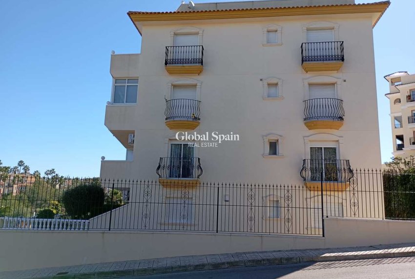 Resale - APARTMENT -
VILLAMARTÍN - Costa Blanca