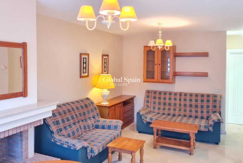 Resale - APARTMENT -
VILLAMARTÍN - Costa Blanca