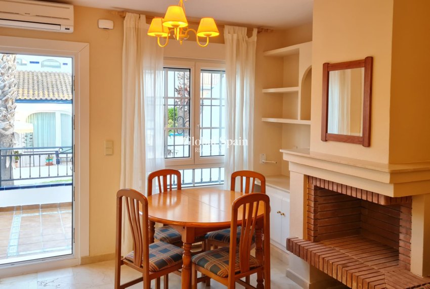 Resale - APARTMENT -
VILLAMARTÍN - Costa Blanca