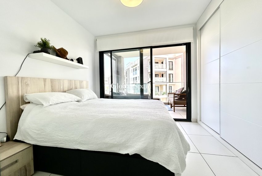 Resale - APARTMENT -
VILLAMARTÍN - Costa Blanca