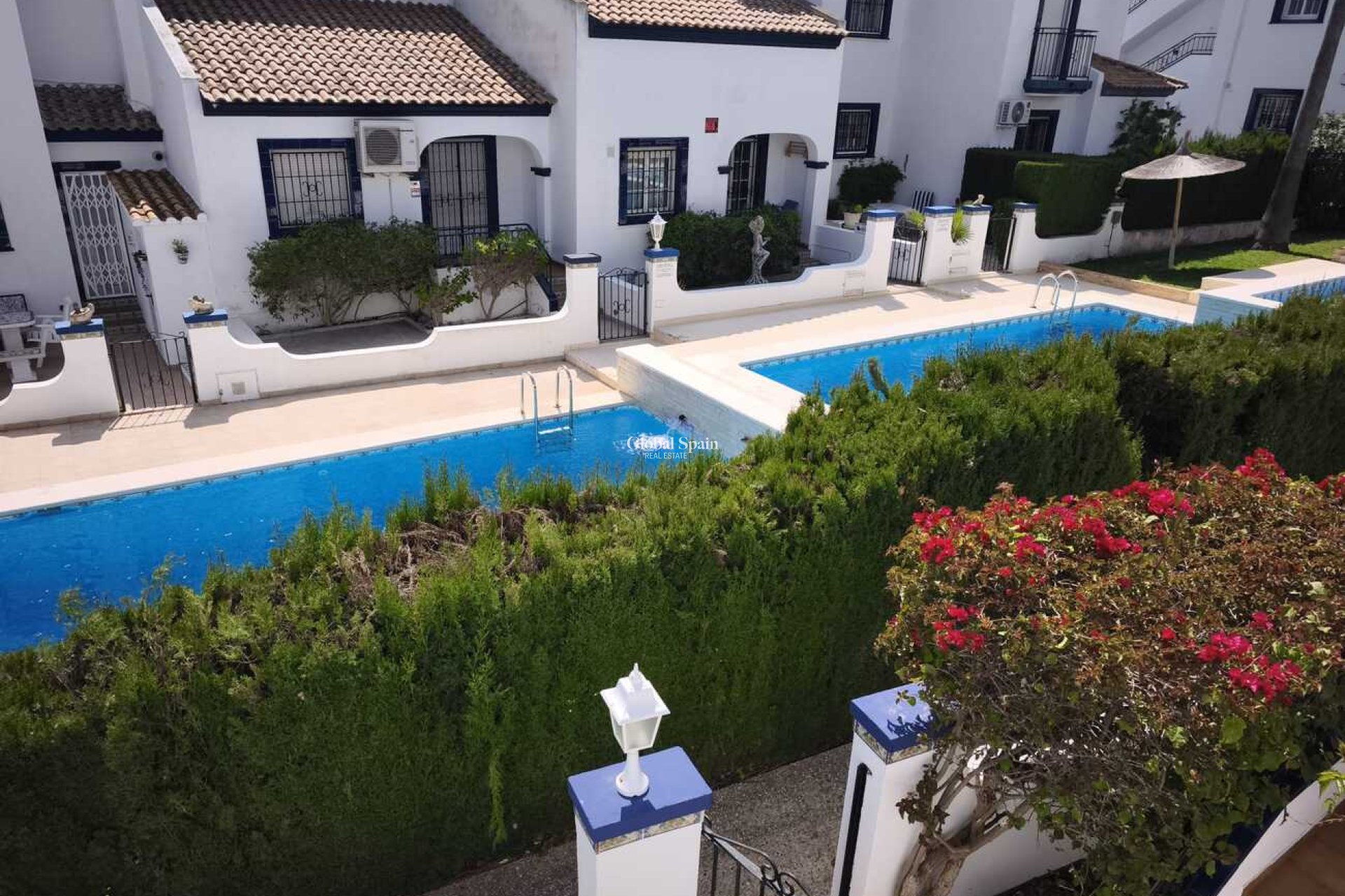 Resale - APARTMENT -
VILLAMARTÍN - Costa Blanca
