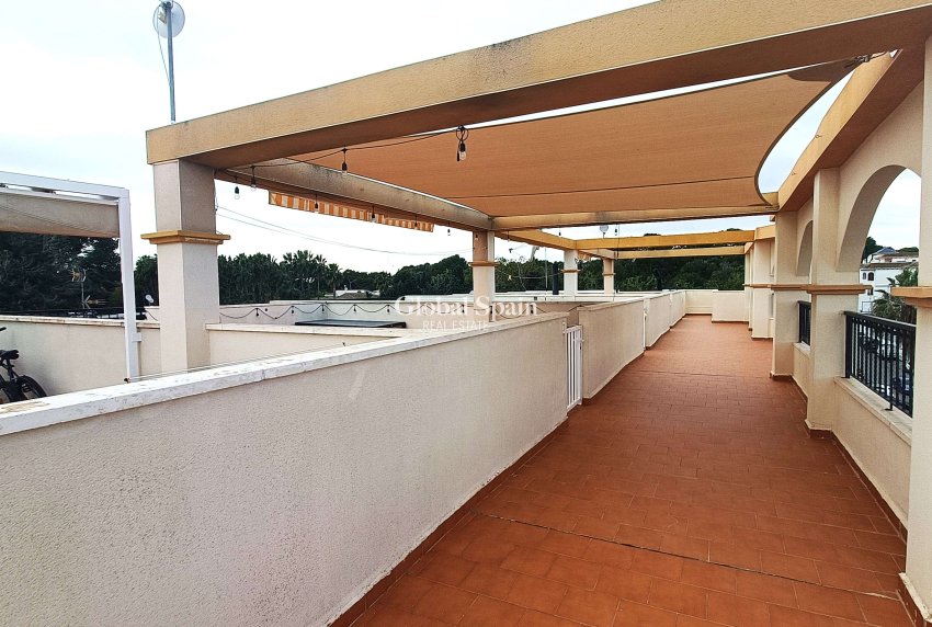Resale - APARTMENT -
VILLAMARTÍN - Costa Blanca