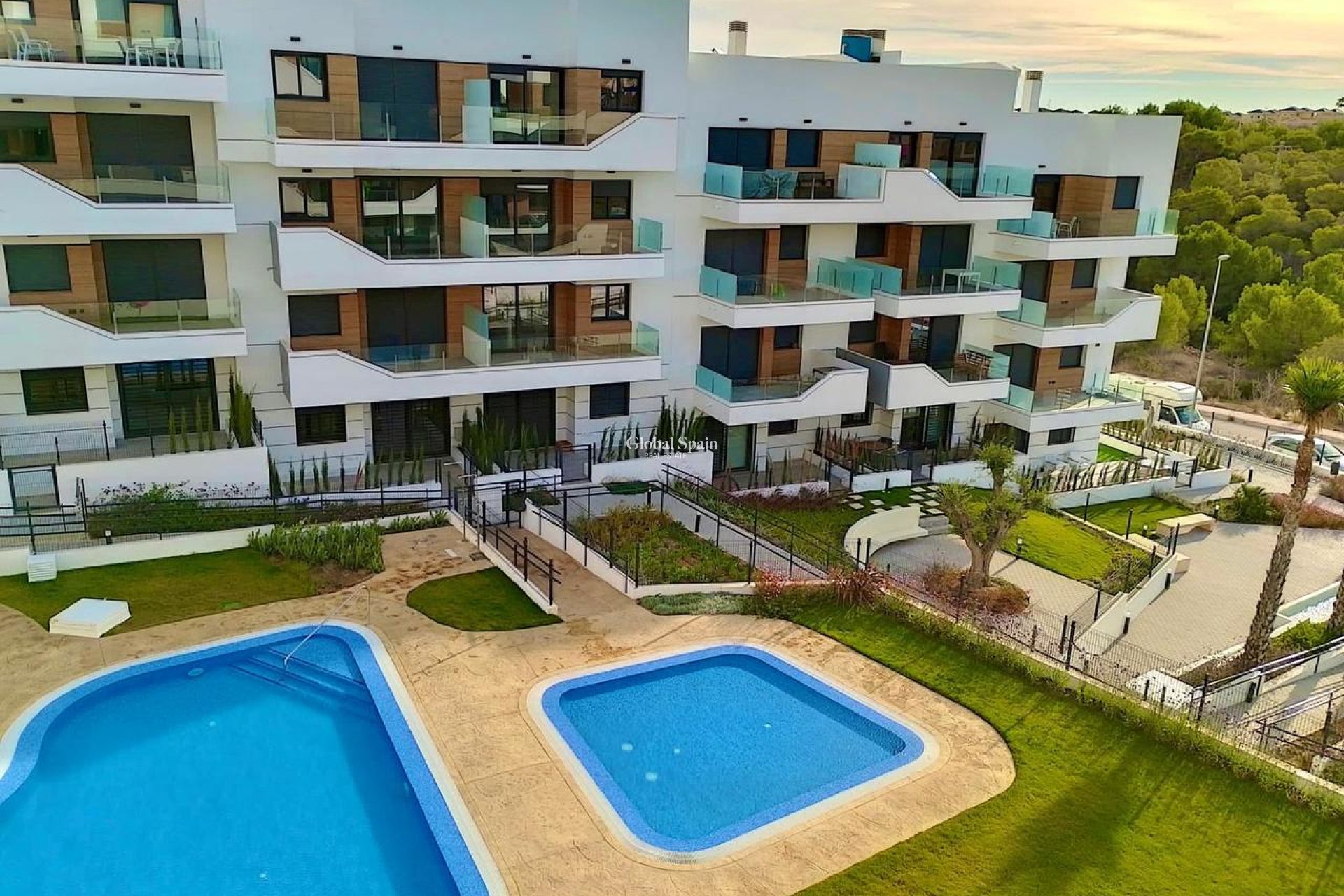 Resale - APARTMENT -
VILLAMARTÍN - Costa Blanca
