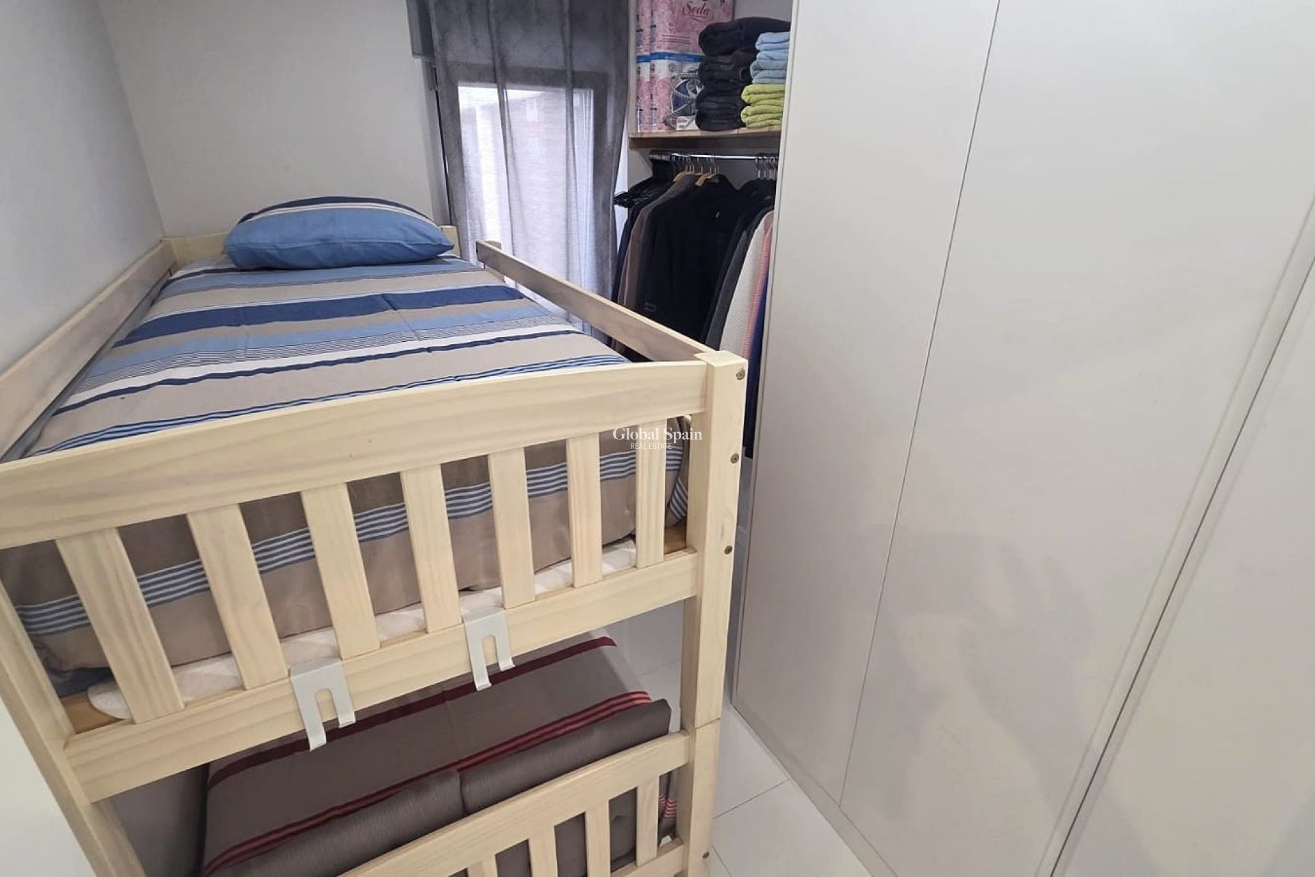 Resale - APARTMENT -
VILLAMARTÍN - Costa Blanca