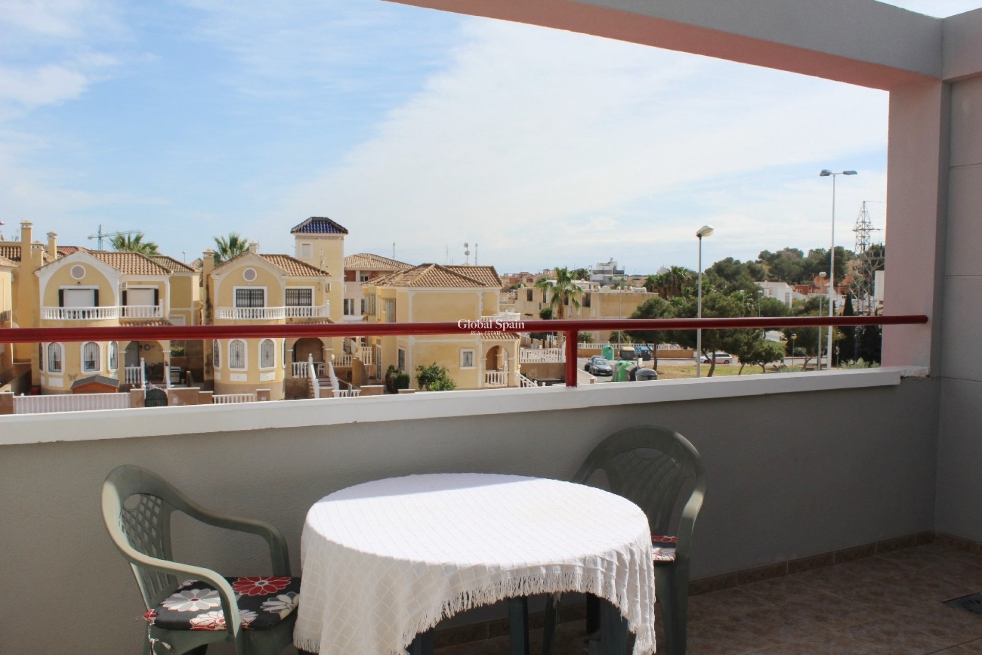 Resale - APARTMENT -
VILLAMARTÍN - Costa Blanca