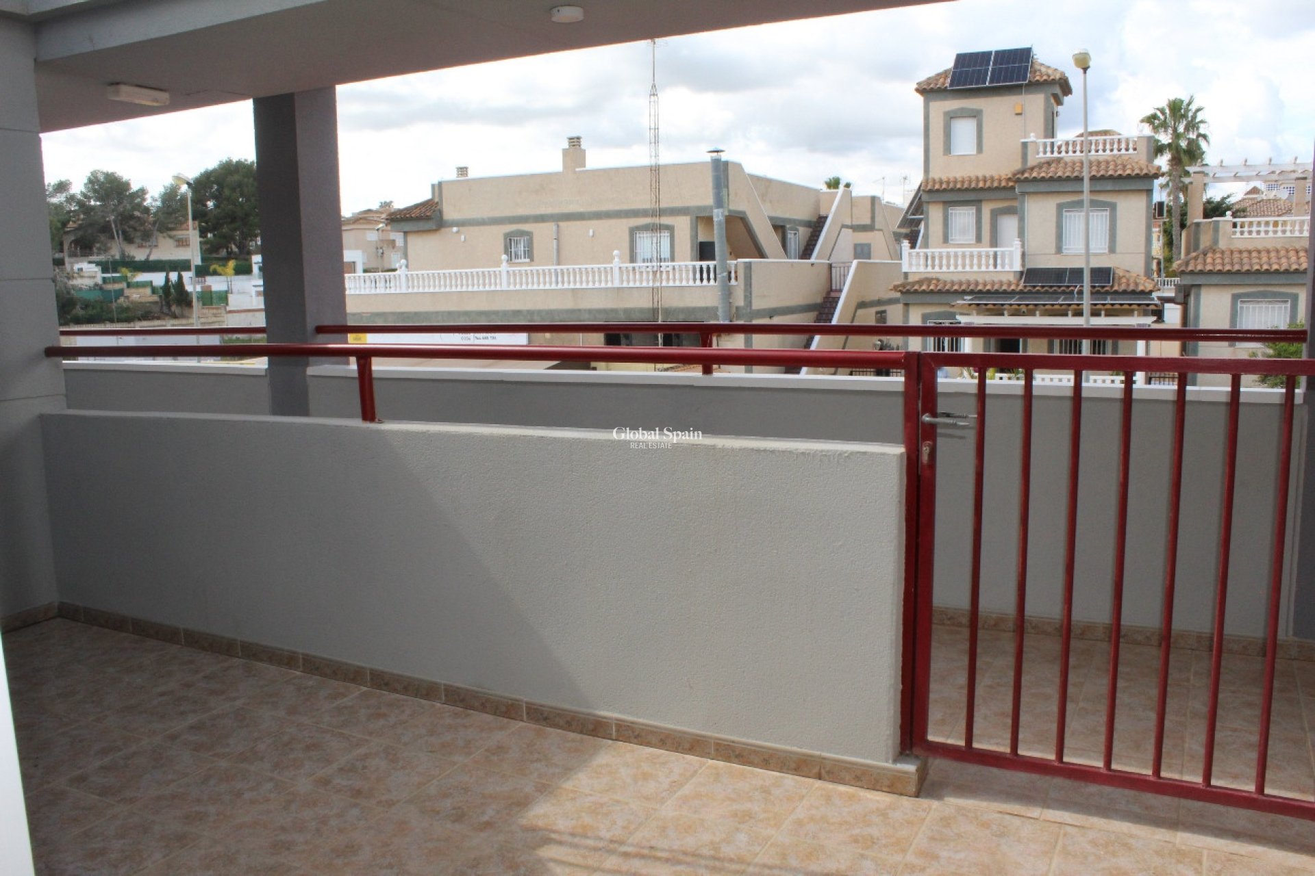 Resale - APARTMENT -
VILLAMARTÍN - Costa Blanca