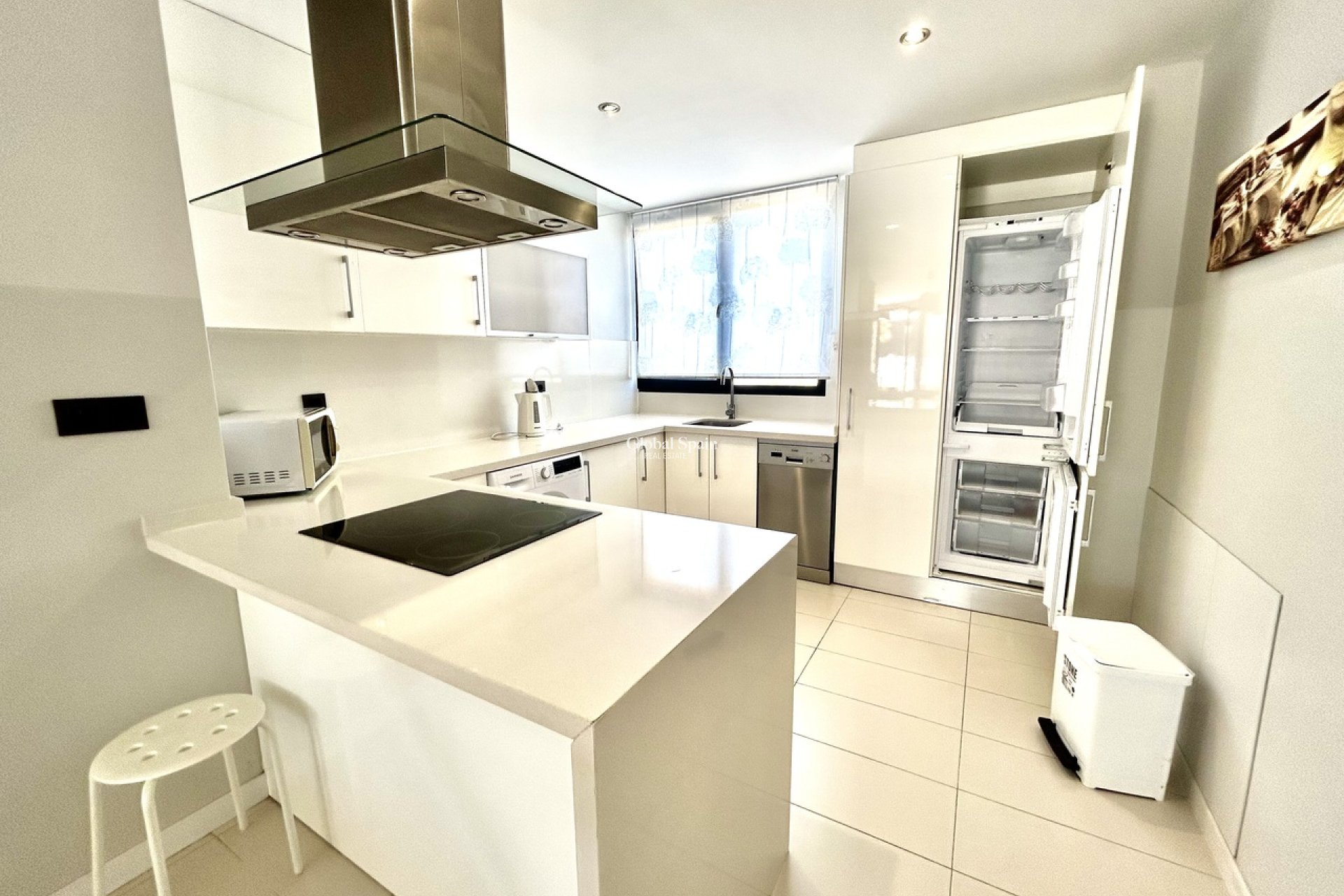 Resale - APARTMENT -
VILLAMARTÍN - Costa Blanca