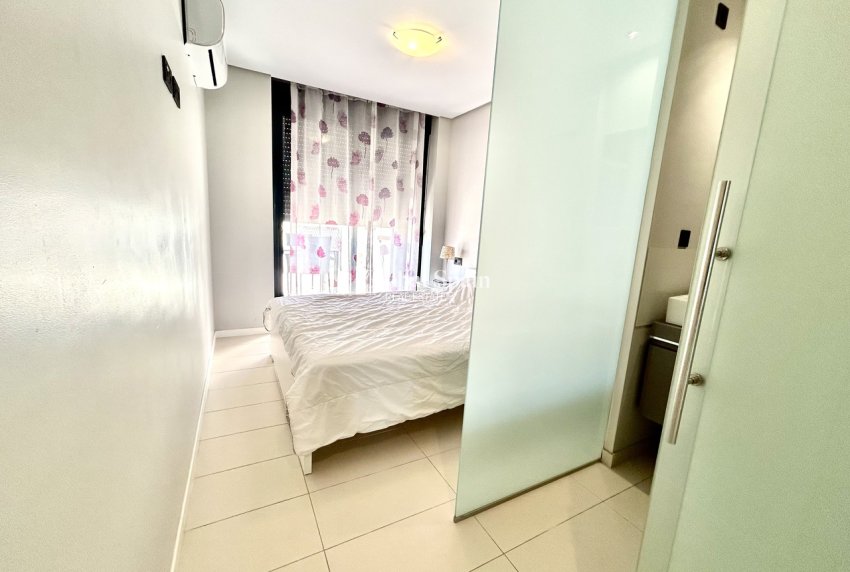 Resale - APARTMENT -
VILLAMARTÍN - Costa Blanca