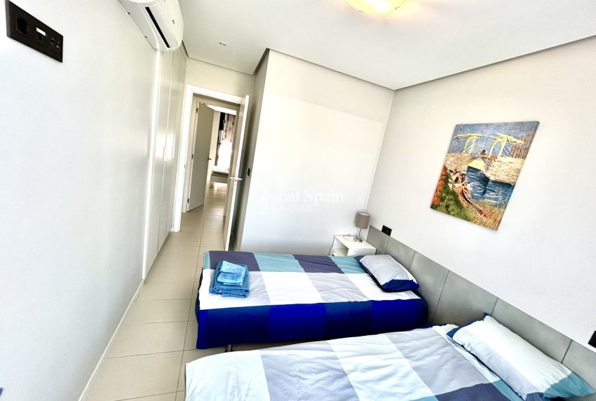 Resale - APARTMENT -
VILLAMARTÍN - Costa Blanca