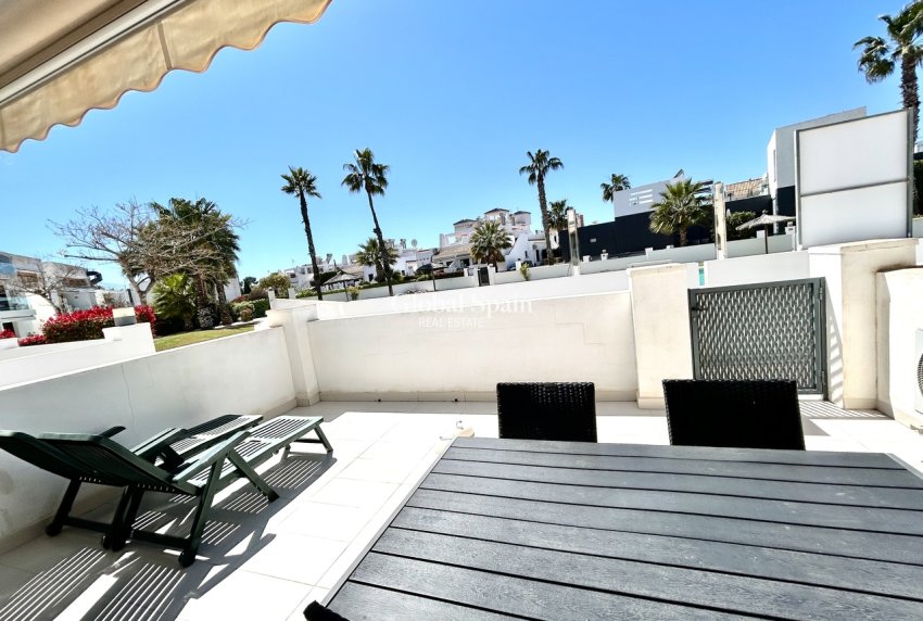 Resale - APARTMENT -
VILLAMARTÍN - Costa Blanca
