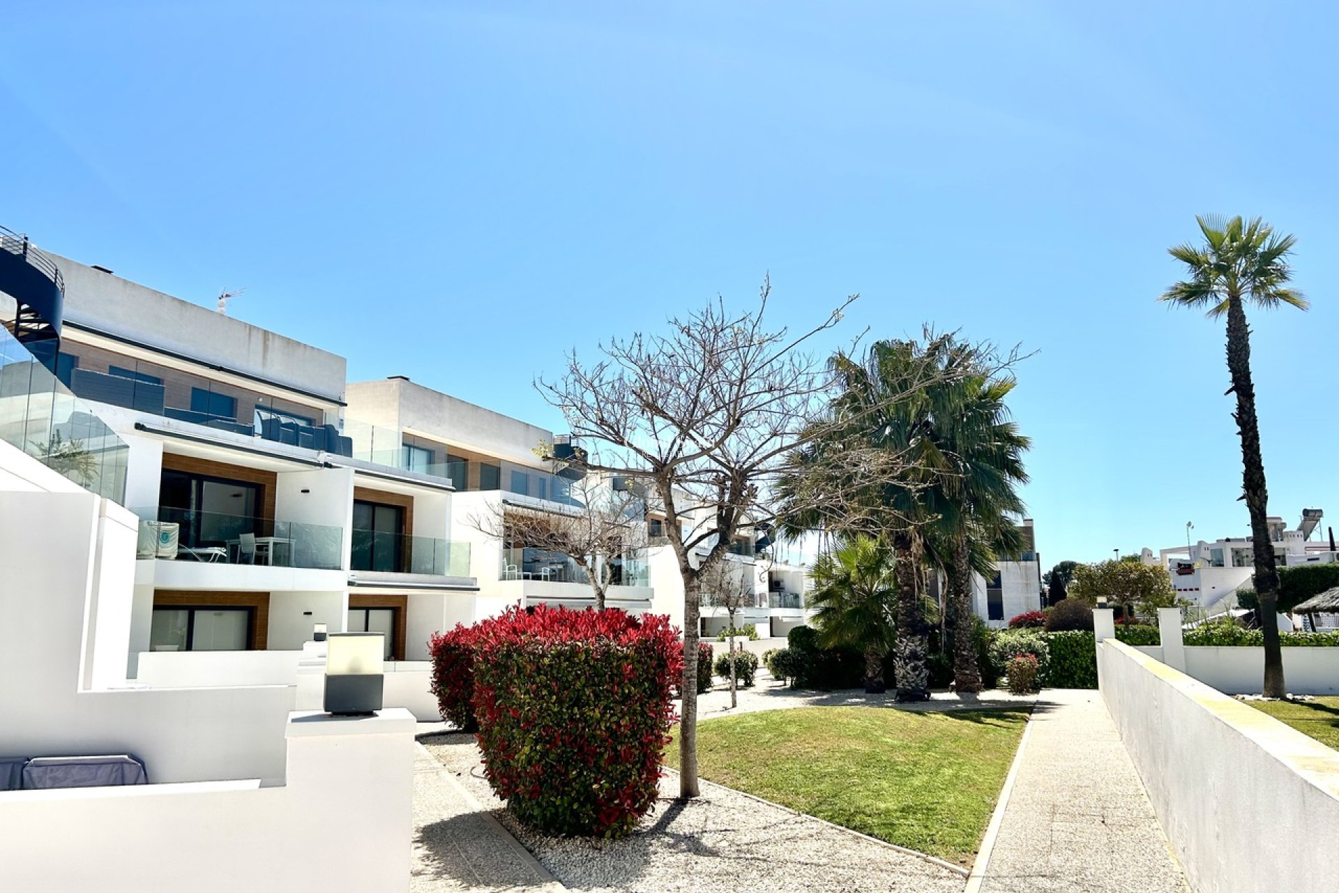 Resale - APARTMENT -
VILLAMARTÍN - Costa Blanca