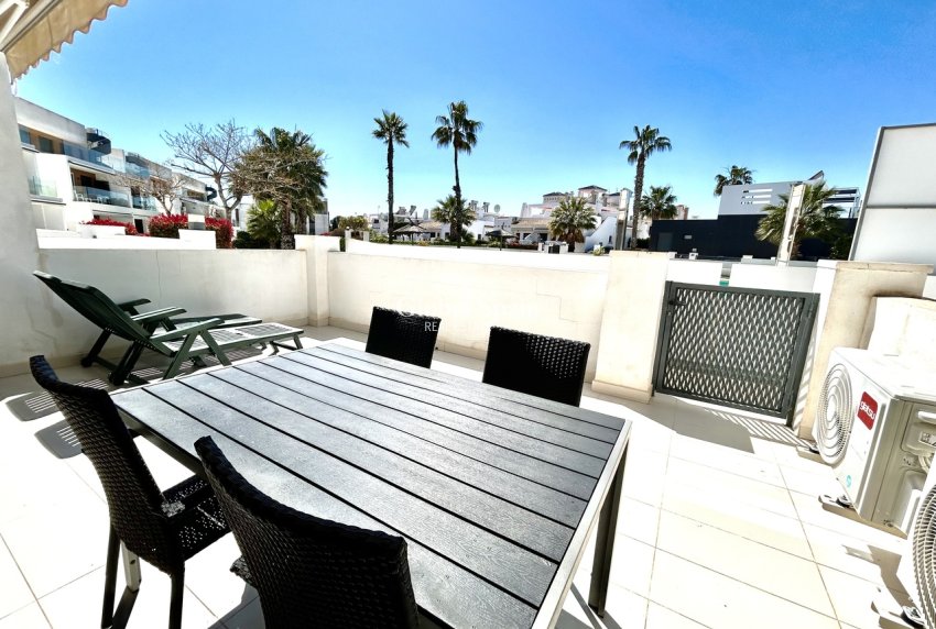 Resale - APARTMENT -
VILLAMARTÍN - Costa Blanca