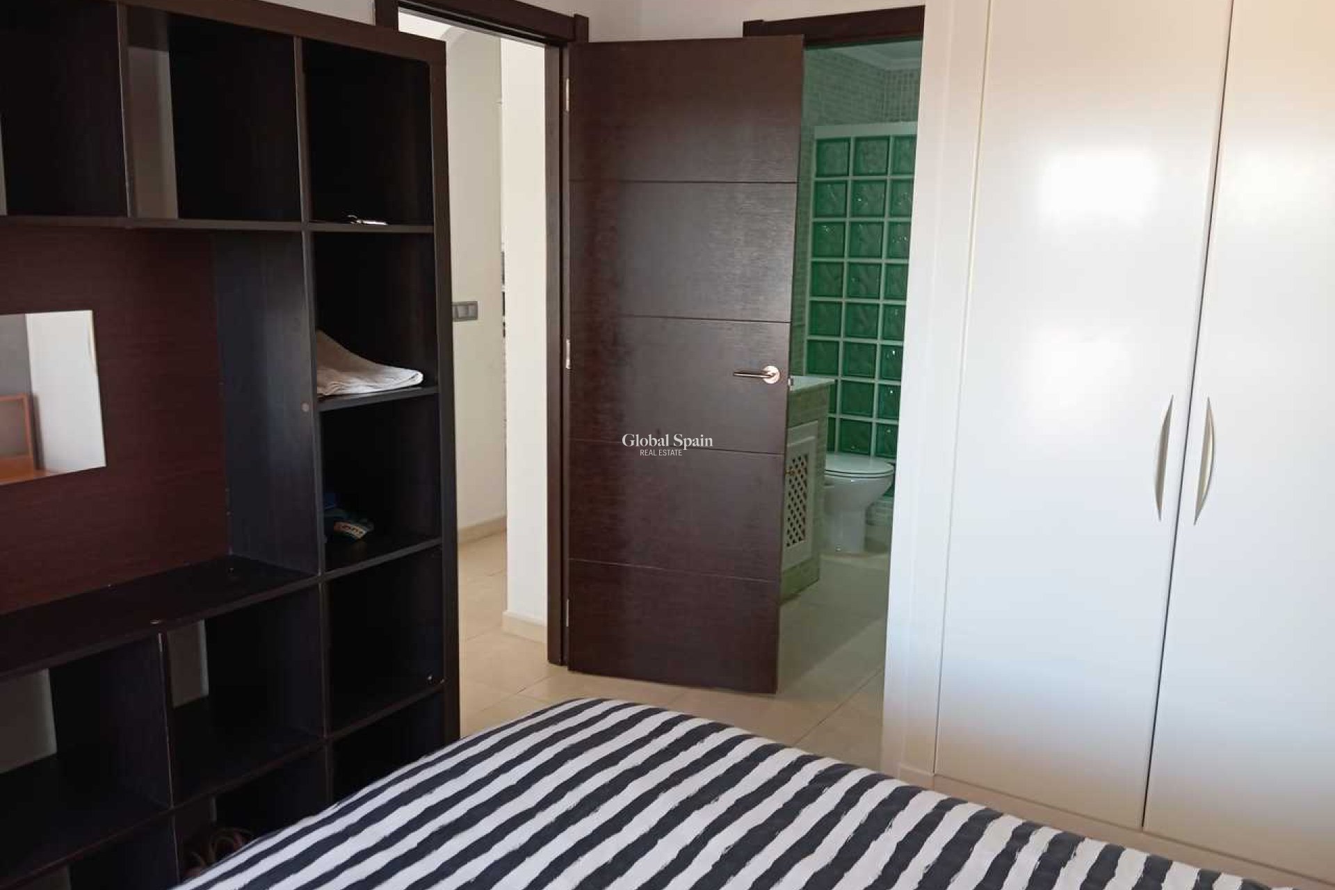 Resale - APARTMENT -
VILLAMARTÍN - Costa Blanca