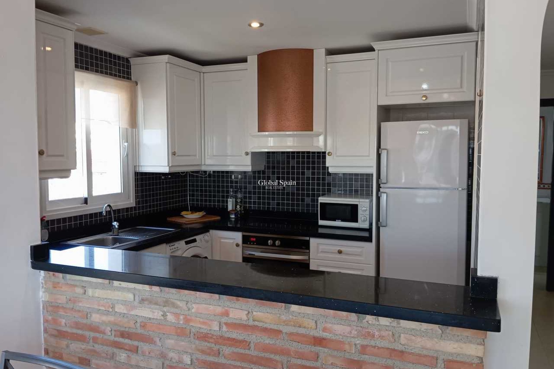 Resale - APARTMENT -
VILLAMARTÍN - Costa Blanca