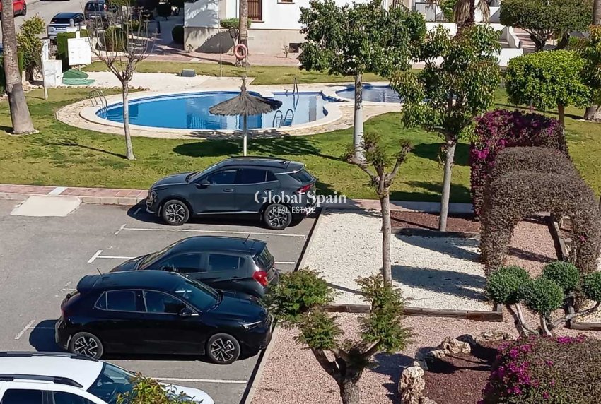Resale - APARTMENT -
VILLAMARTÍN - Costa Blanca