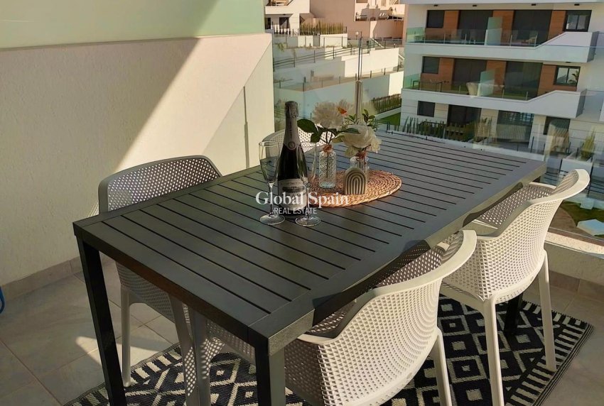 Resale - APARTMENT -
VILLAMARTÍN - Costa Blanca