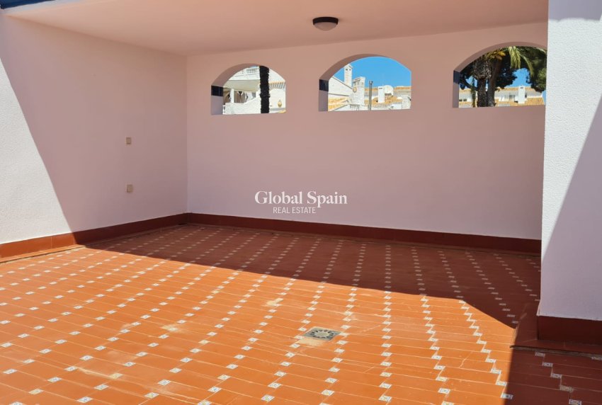 Resale - APARTMENT -
VILLAMARTÍN - Costa Blanca