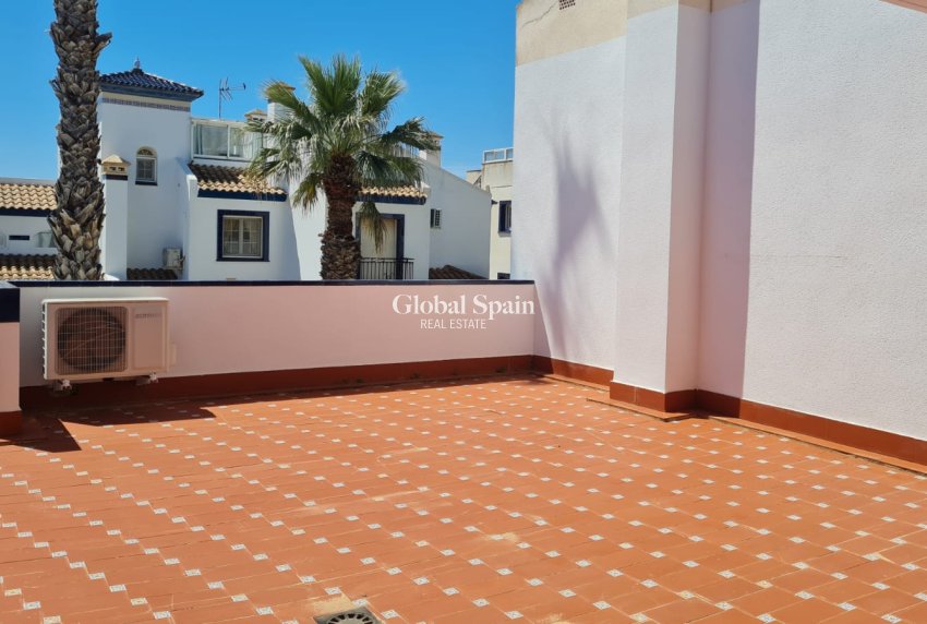 Resale - APARTMENT -
VILLAMARTÍN - Costa Blanca