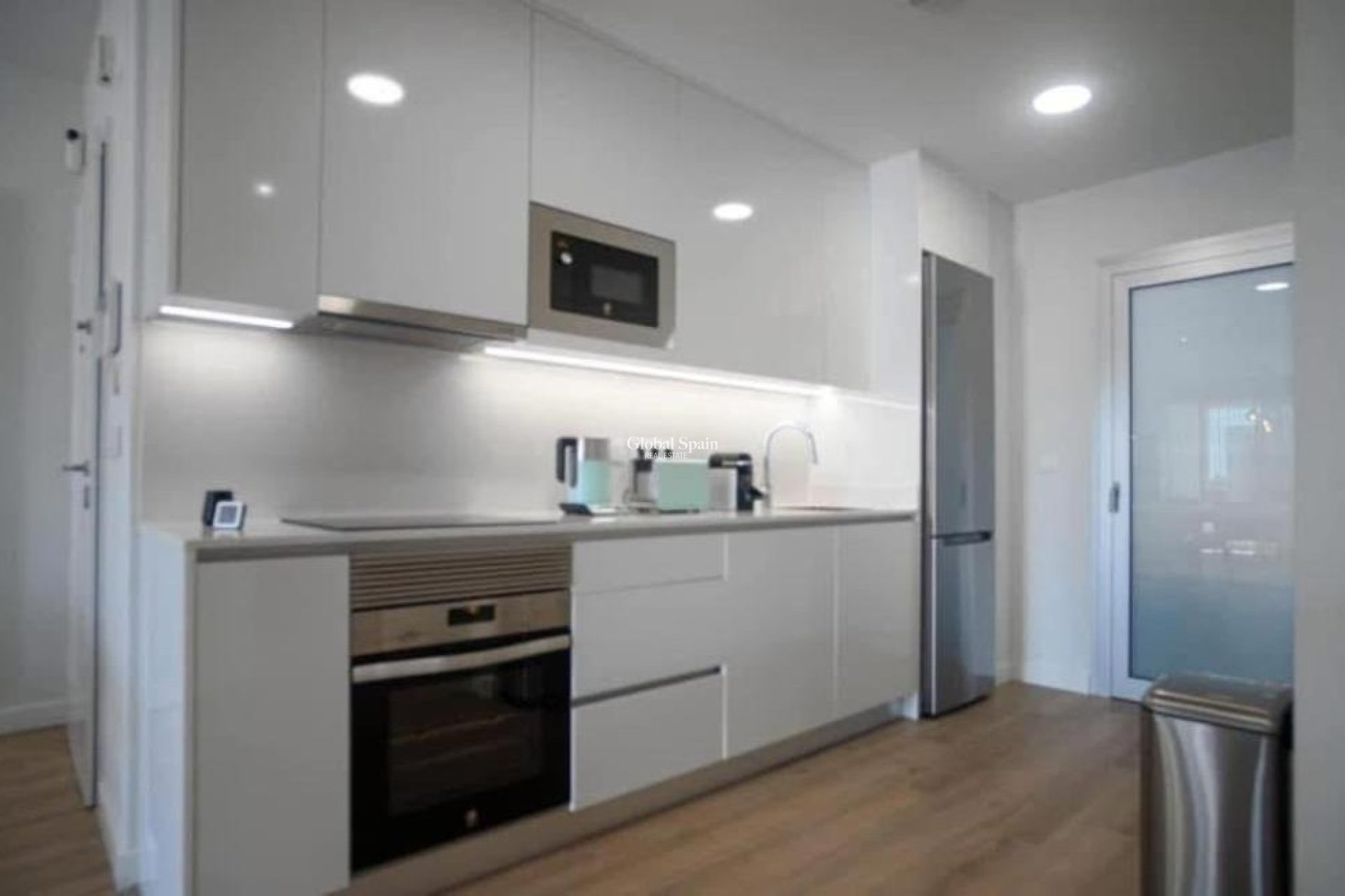 Resale - APARTMENT -
VILLAMARTÍN - Costa Blanca