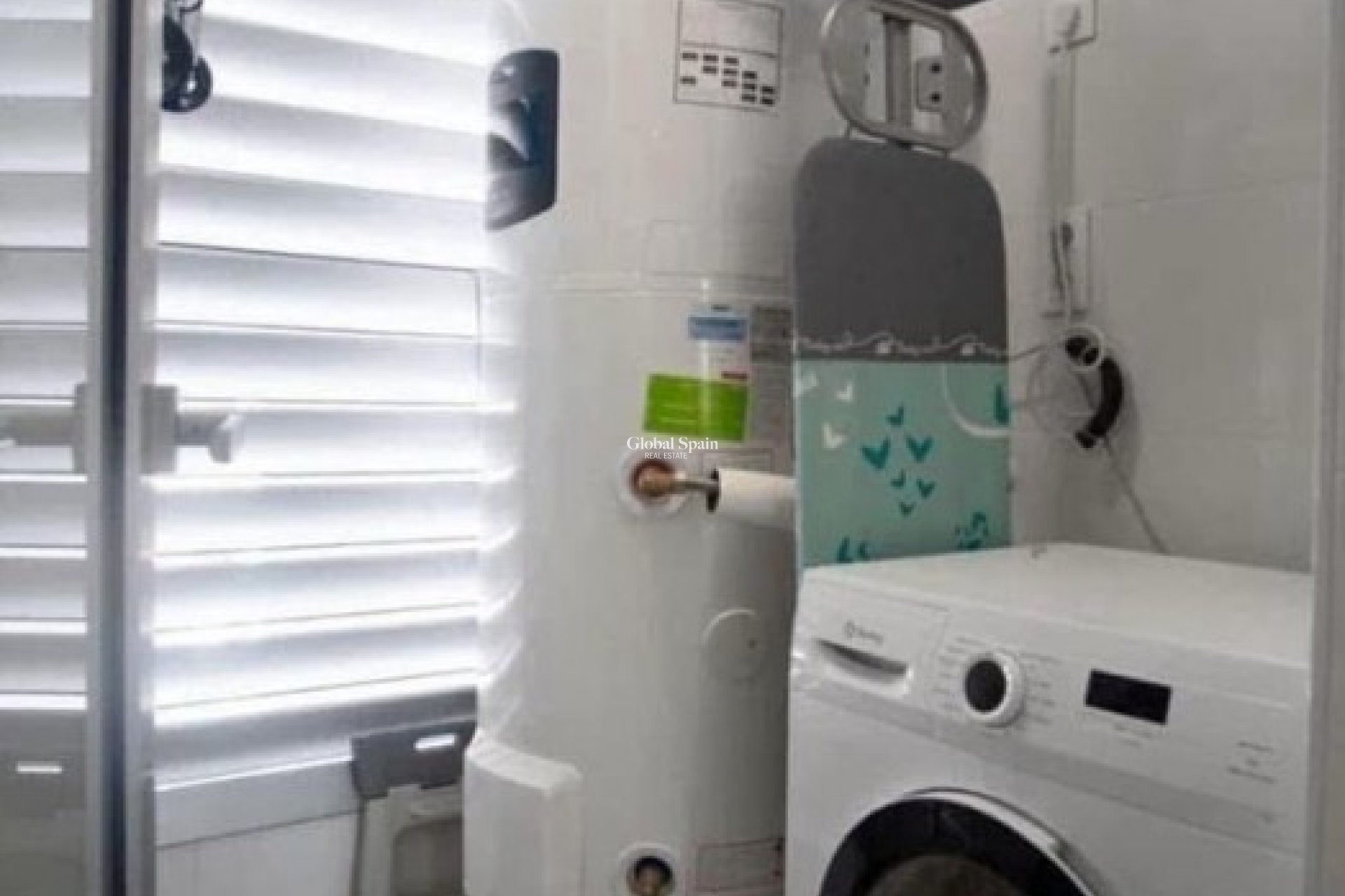 Resale - APARTMENT -
VILLAMARTÍN - Costa Blanca