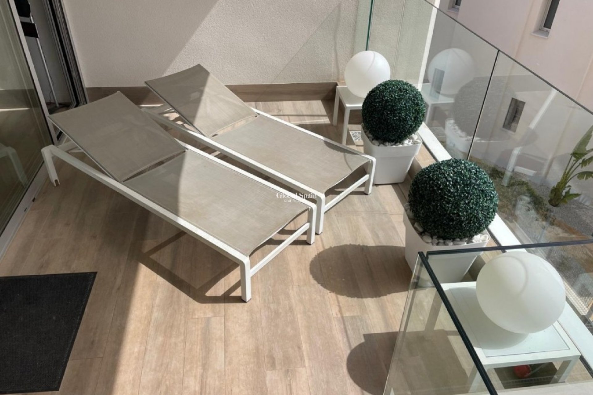 Resale - APARTMENT -
VILLAMARTÍN - Costa Blanca