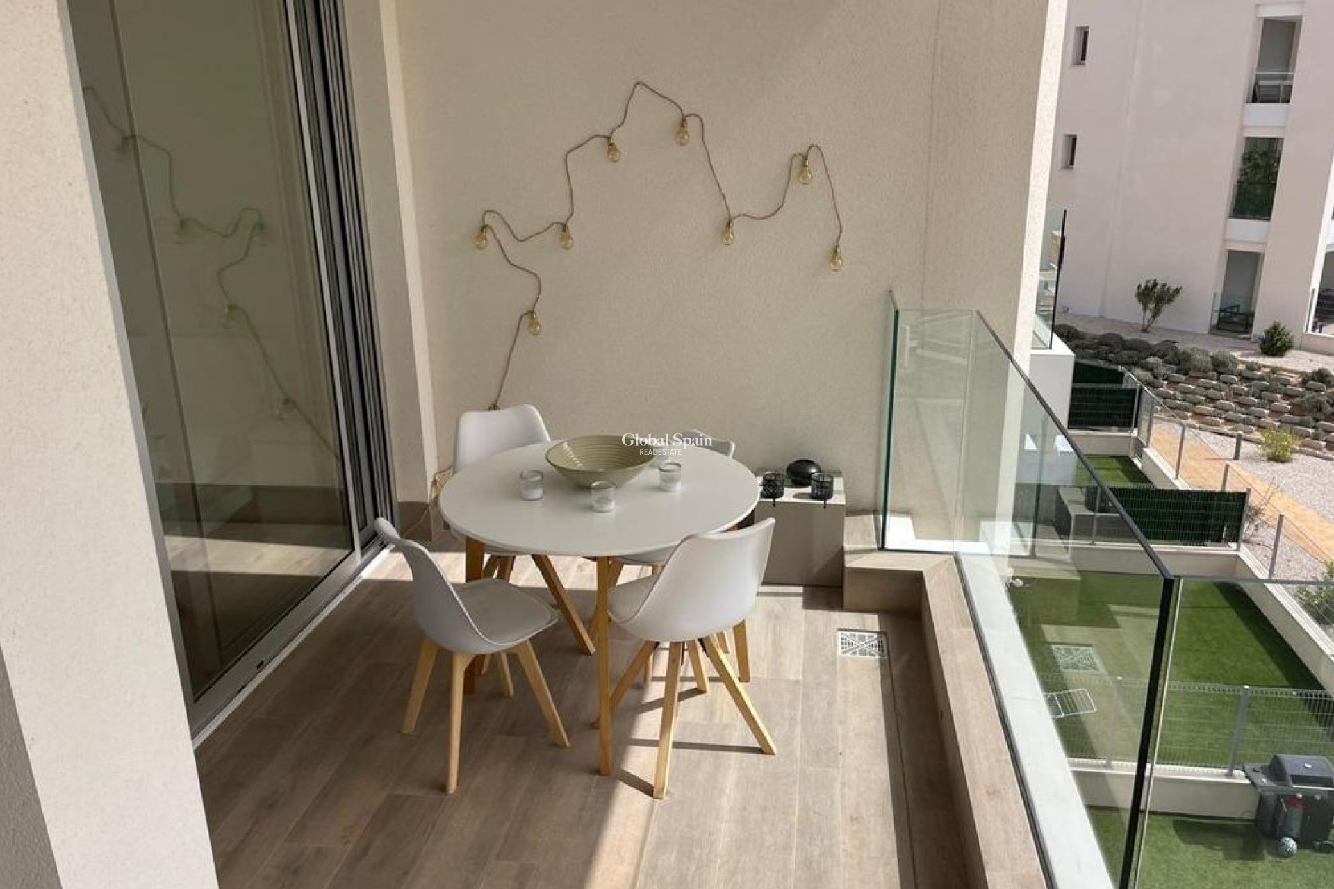 Resale - APARTMENT -
VILLAMARTÍN - Costa Blanca