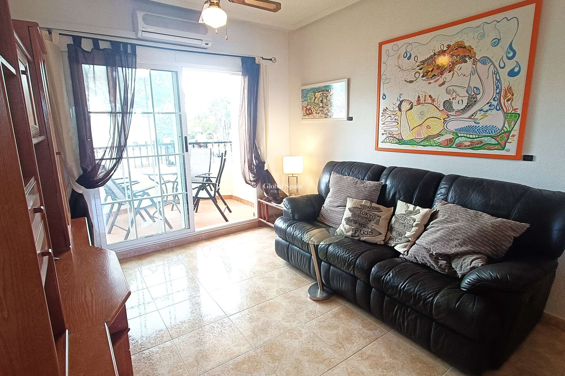 Resale - APARTMENT -
VILLAMARTÍN - Costa Blanca