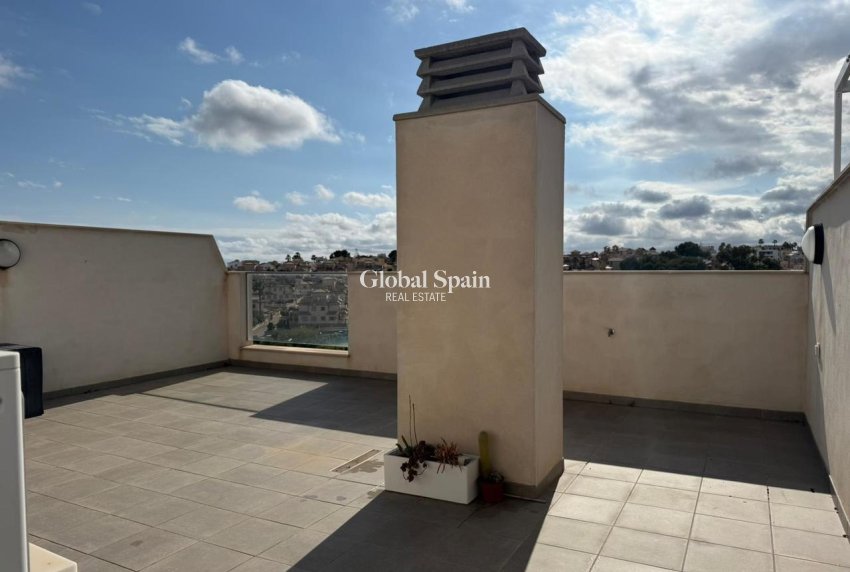 Resale - APARTMENT -
VILLAMARTÍN - Costa Blanca