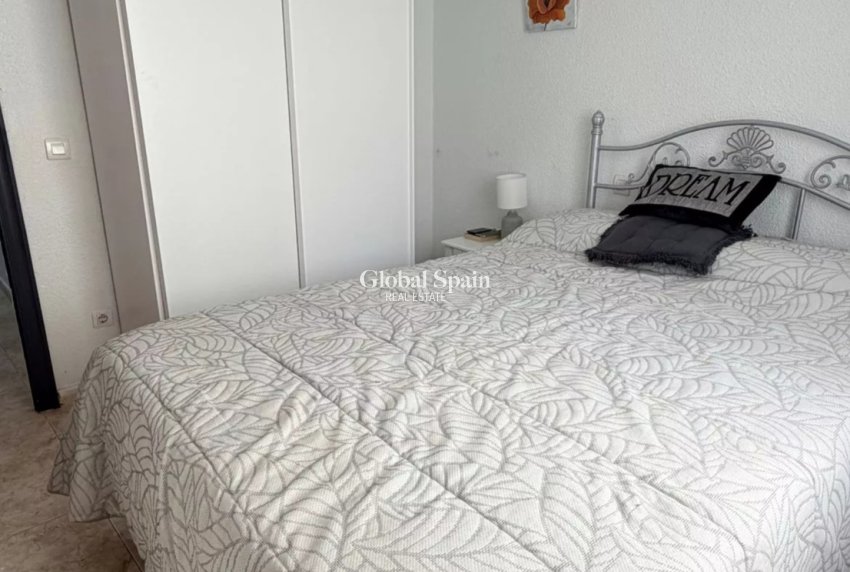 Resale - APARTMENT -
VILLAMARTÍN - Costa Blanca
