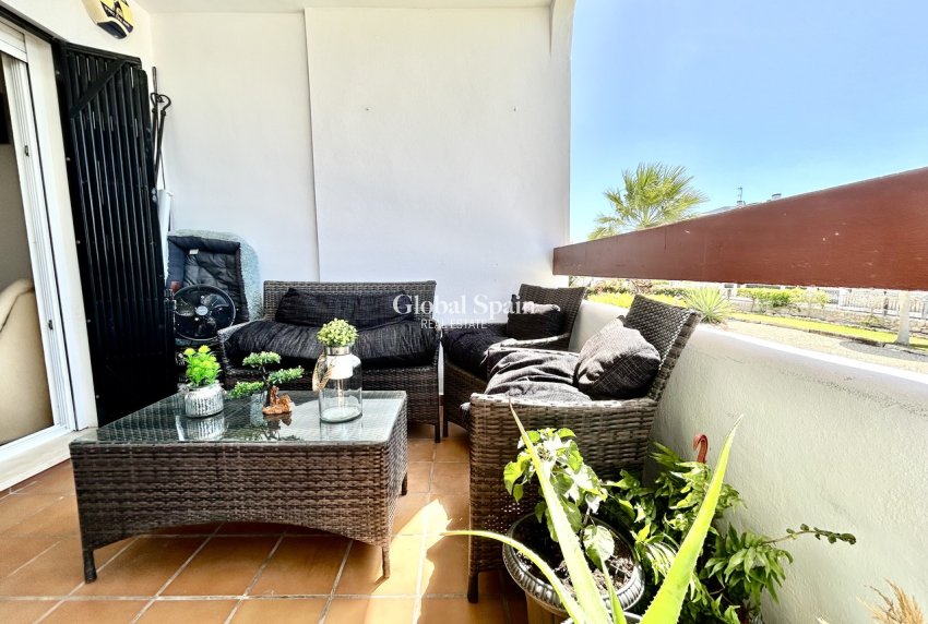 Resale - APARTMENT -
VILLAMARTÍN - Costa Blanca