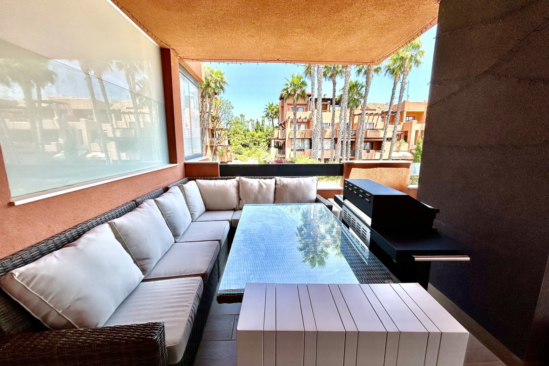 Resale - APARTMENT -
VILLAMARTÍN - Costa Blanca