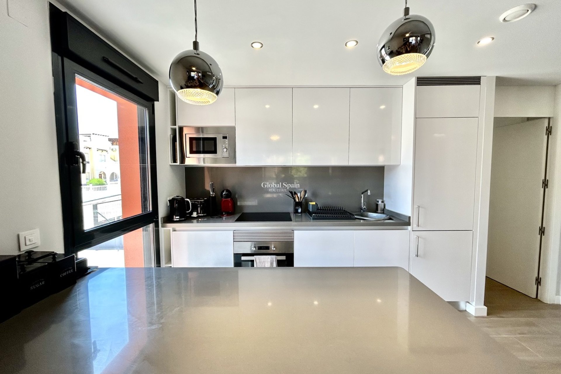 Resale - APARTMENT -
VILLAMARTÍN - Costa Blanca