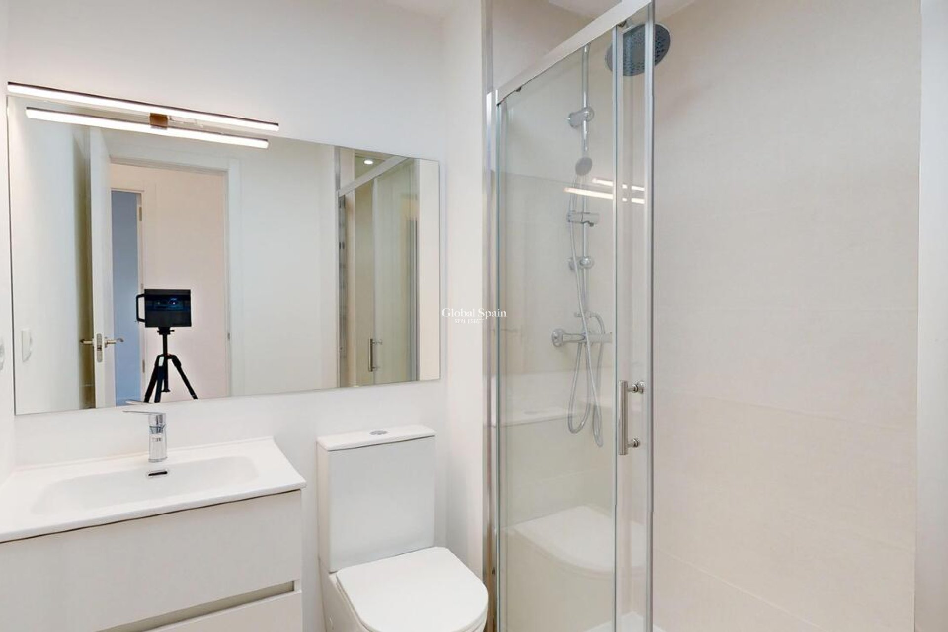 Resale - APARTMENT -
VILLAMARTÍN - Costa Blanca