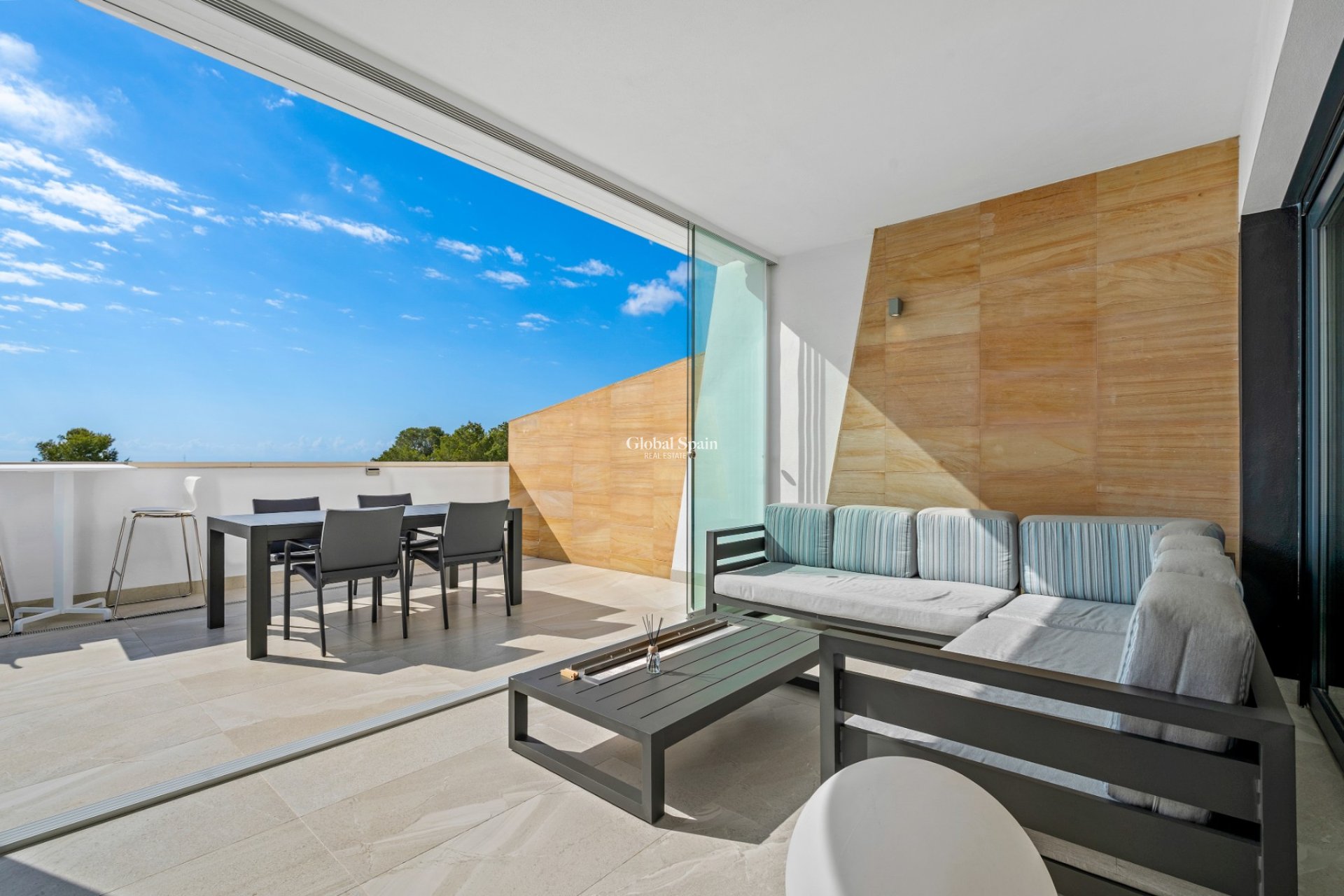 Resale - APARTMENT -
Villamartin - Costa Blanca