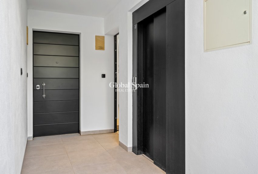 Resale - APARTMENT -
Villamartin - Costa Blanca