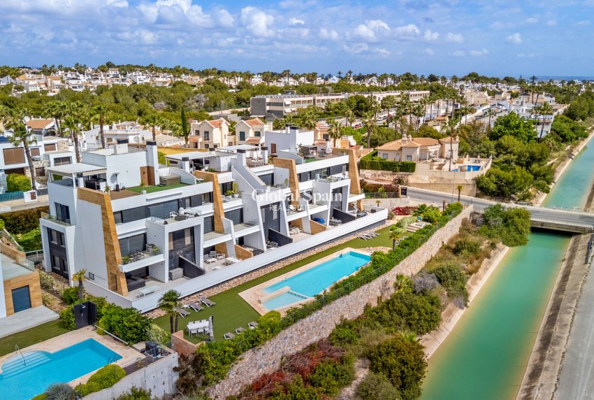 Resale - APARTMENT -
VILLAMARTÍN - Costa Blanca