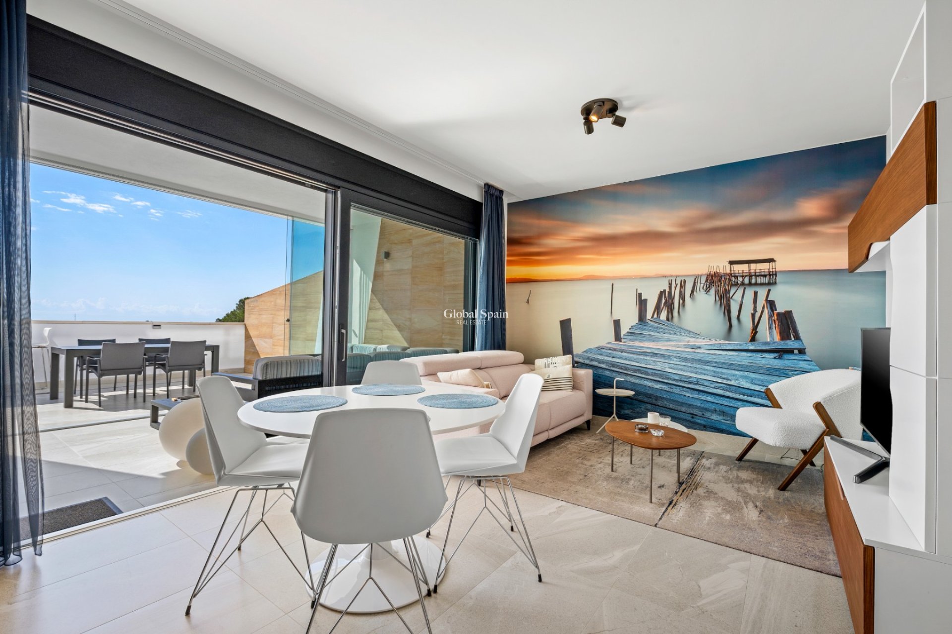 Resale - APARTMENT -
VILLAMARTÍN - Costa Blanca
