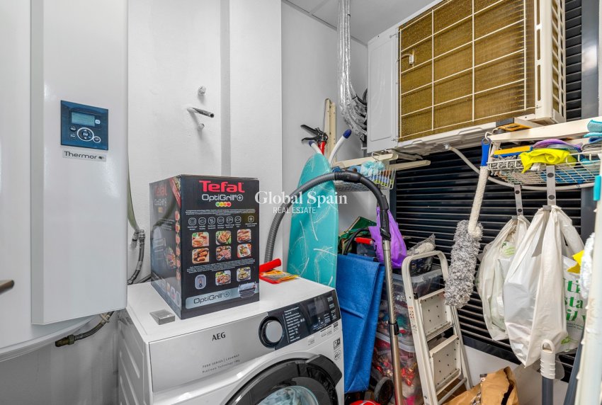 Resale - APARTMENT -
VILLAMARTÍN - Lomas del Golf