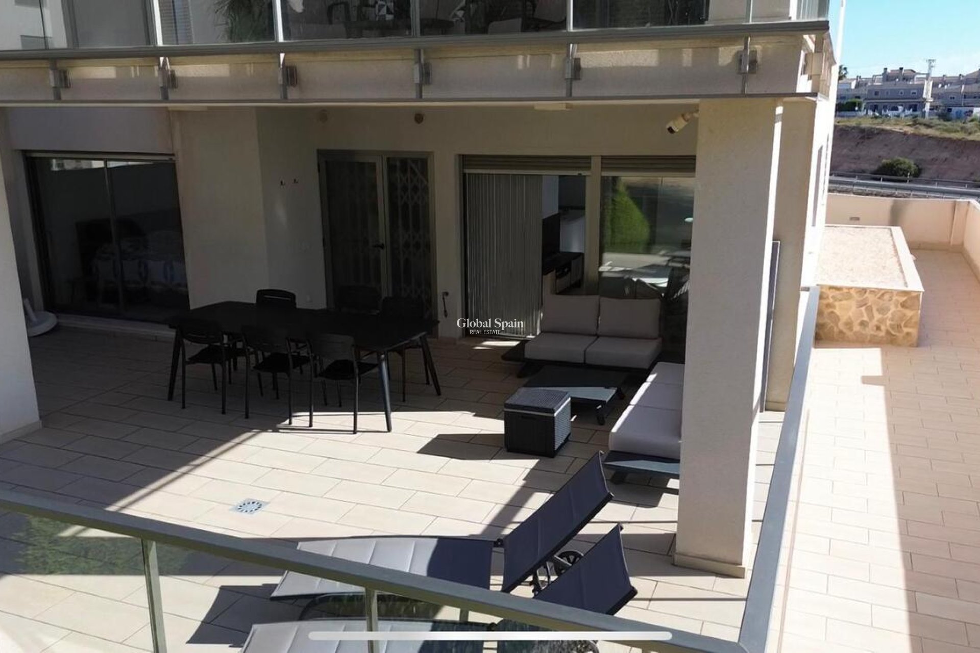 Resale - APARTMENT -
VILLAMARTÍN