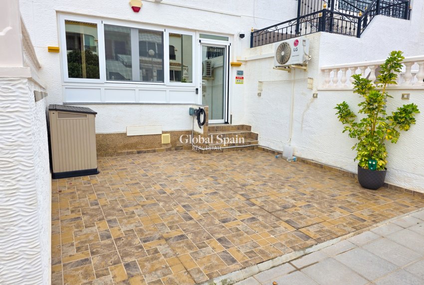 Resale - APARTMENT -
VISTABELLA GOLF  - Inland