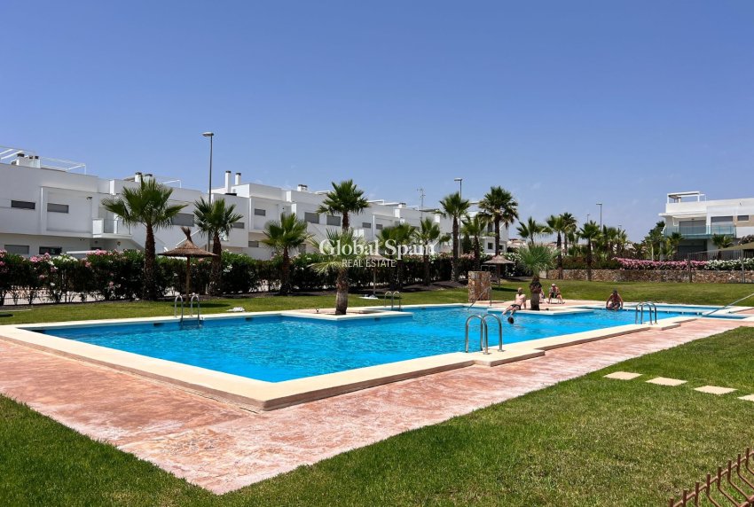 Resale - APARTMENT -
VISTABELLA GOLF  - Inland