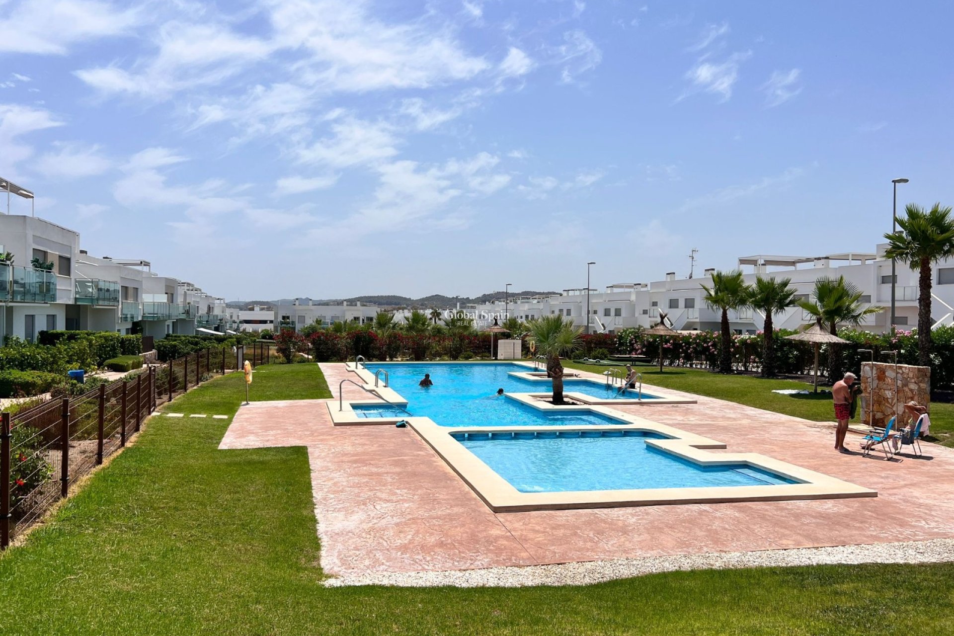 Resale - APARTMENT -
VISTABELLA GOLF  - Inland