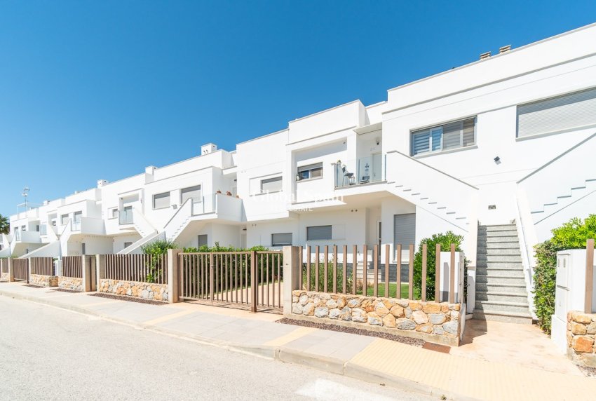 Resale - APARTMENT -
VISTABELLA GOLF  - Inland
