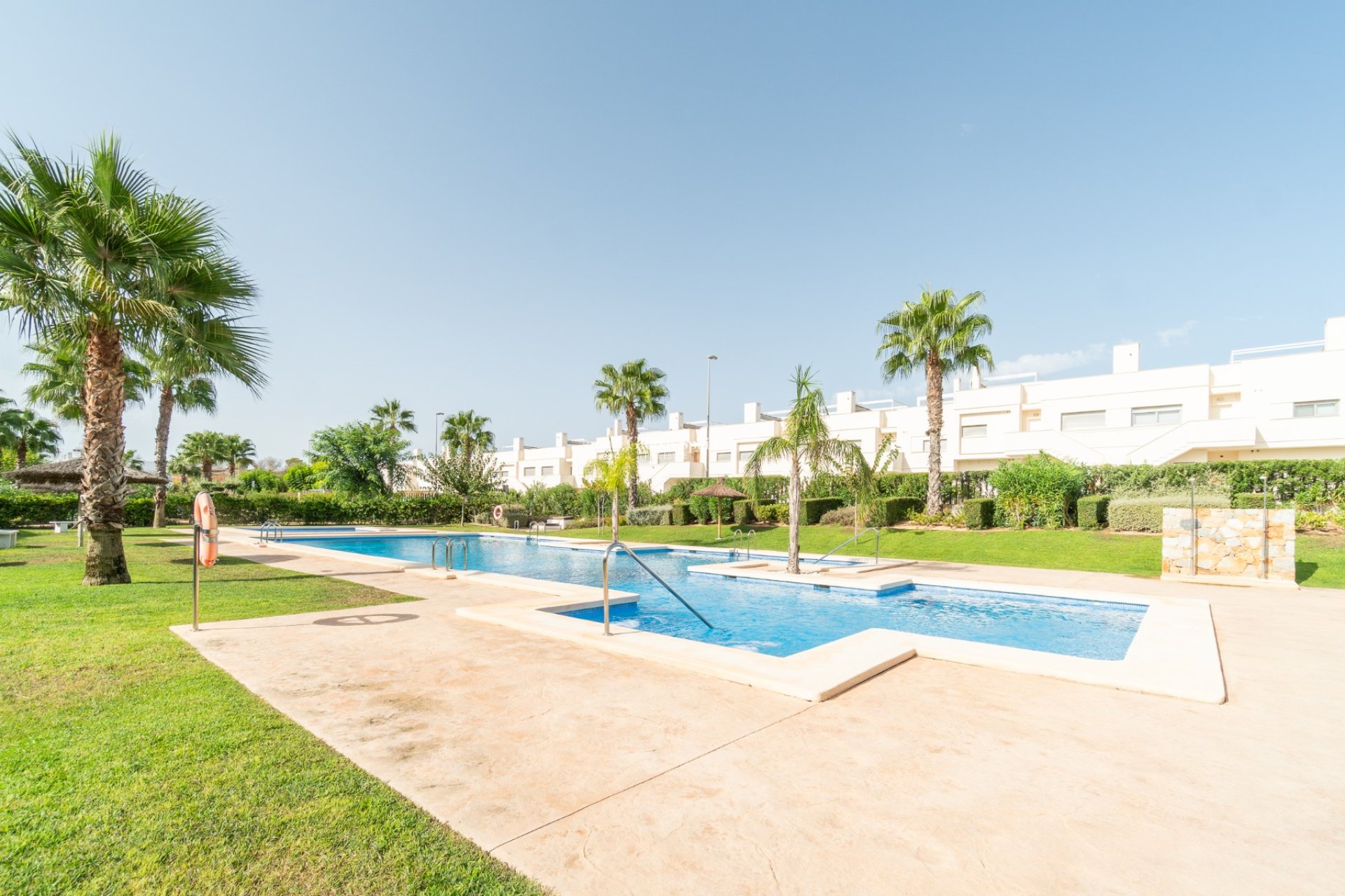 Resale - APARTMENT -
VISTABELLA GOLF  - Inland
