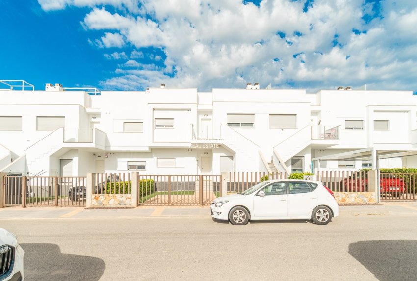 Resale - APARTMENT -
VISTABELLA GOLF  - Inland