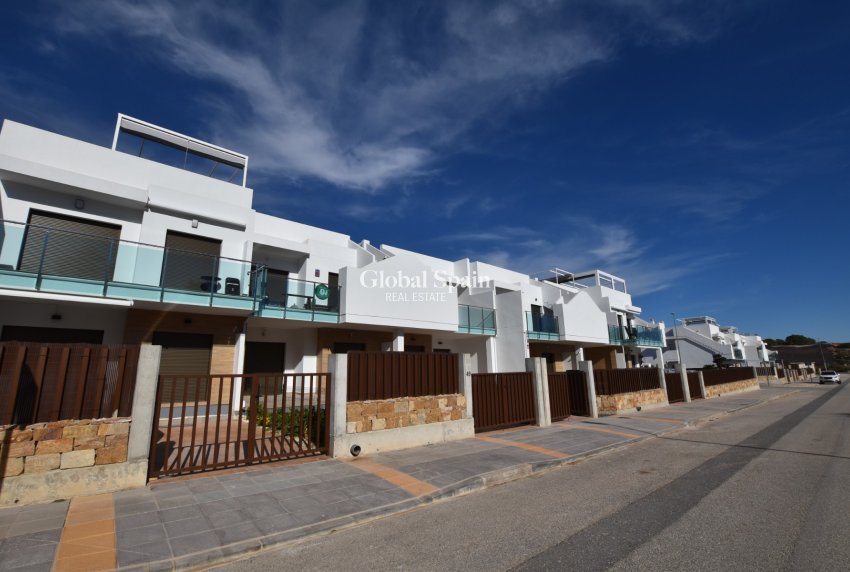 Resale - APARTMENT -
VISTABELLA GOLF  - Inland