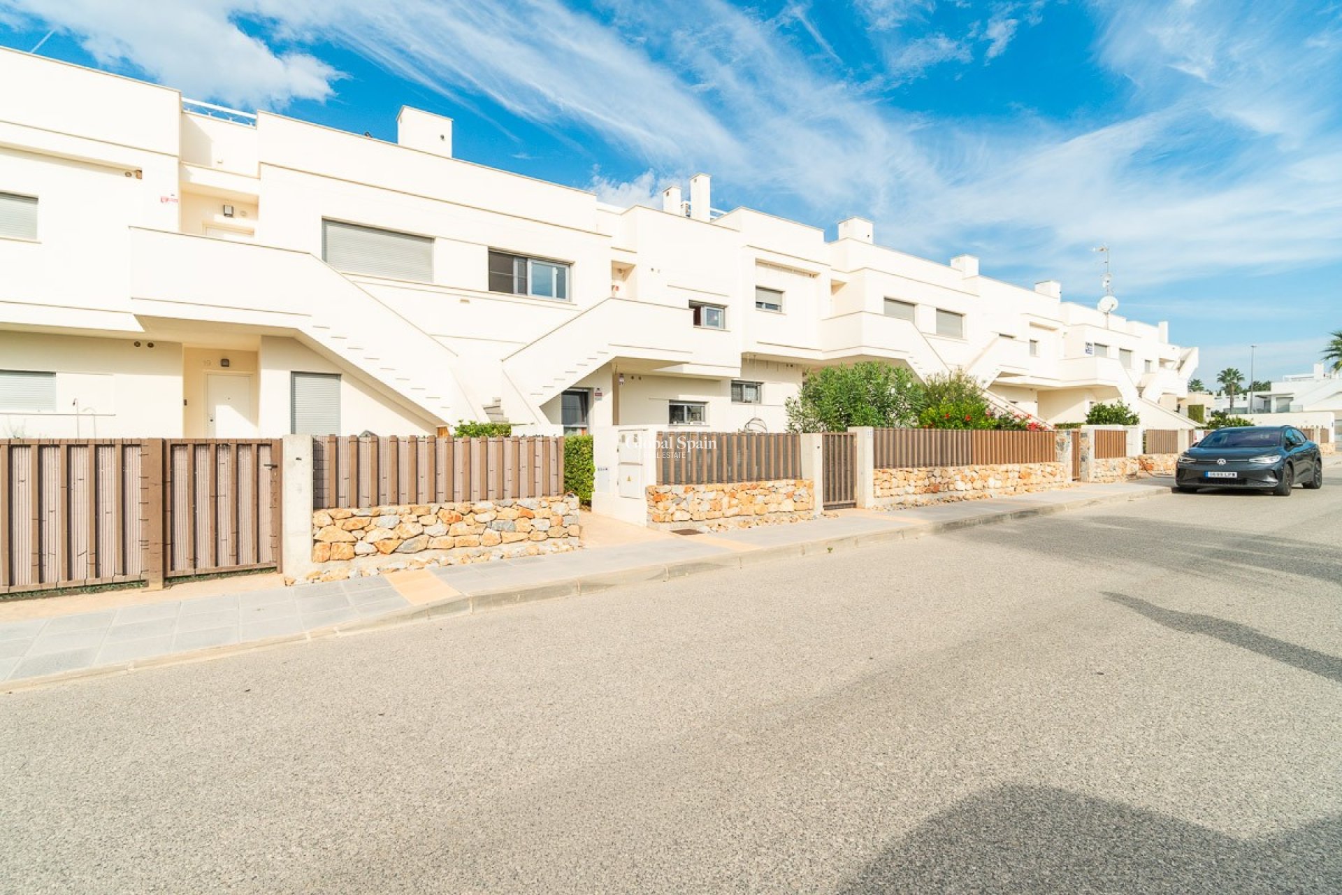 Resale - APARTMENT -
VISTABELLA GOLF  - Inland