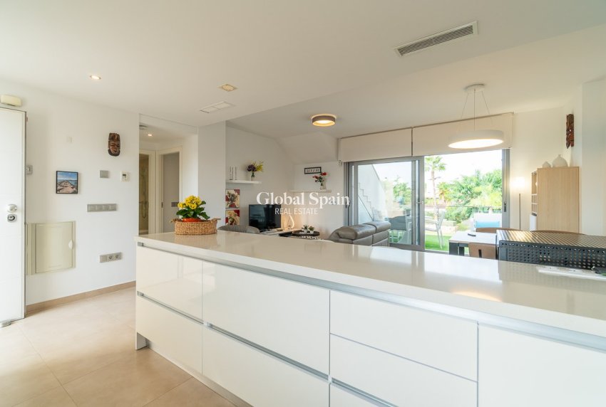 Resale - APARTMENT -
VISTABELLA GOLF  - Inland