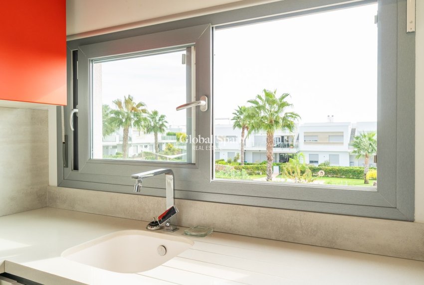 Resale - APARTMENT -
VISTABELLA GOLF  - Inland